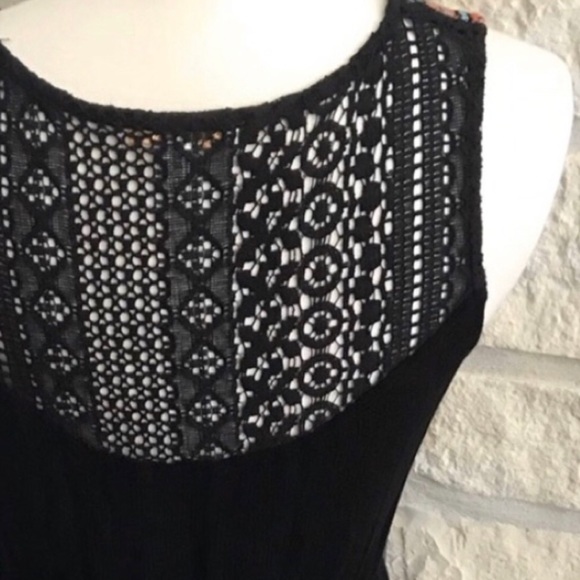 ‼️SOLD‼️Skies Are Blue Embroidered Dress Large - Picture 4 of 6